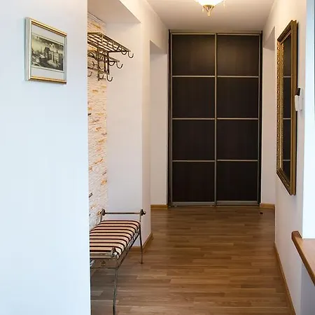 Skapas Street Апартаменти